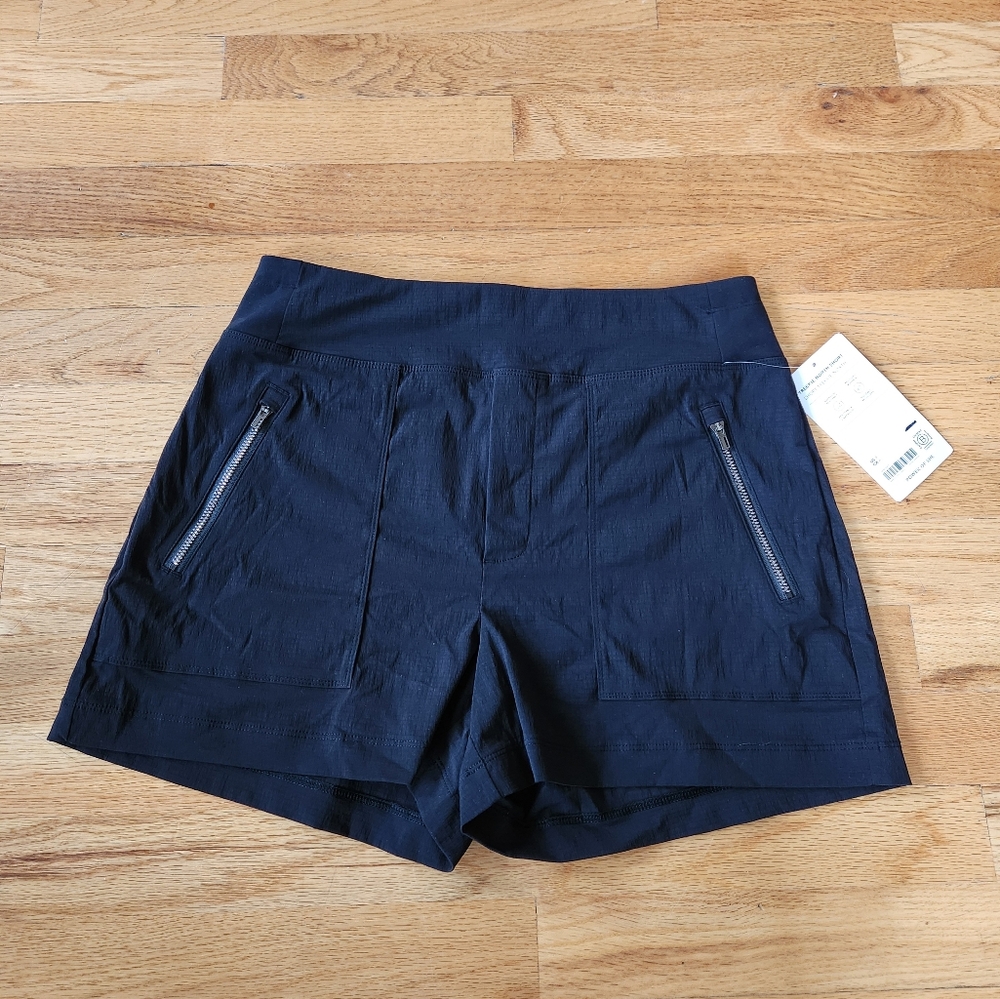 Athleta Trekkie North Short